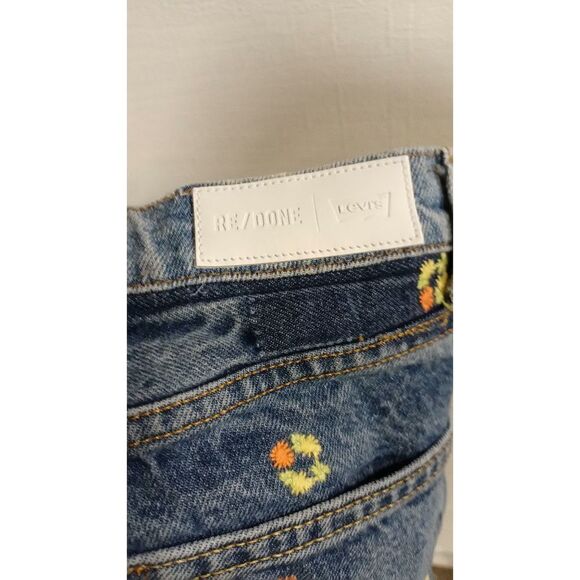 COPY - NWT Levi's Redone for women - Picture 4 of 9